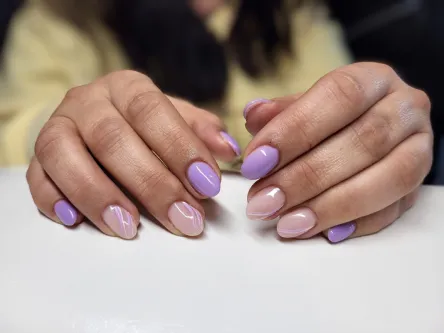 Dix-neuvième photo de pose d'ongles