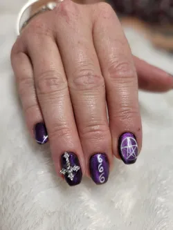 Neuvième photo de pose d'ongles